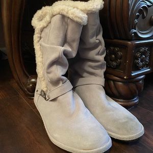 Lands’ End Cream Fur Snow Knee High Boots Sz11